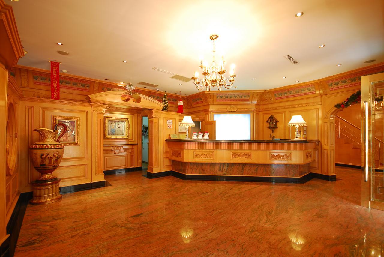 KaRo Hotel Kaohsiung Buitenkant foto
